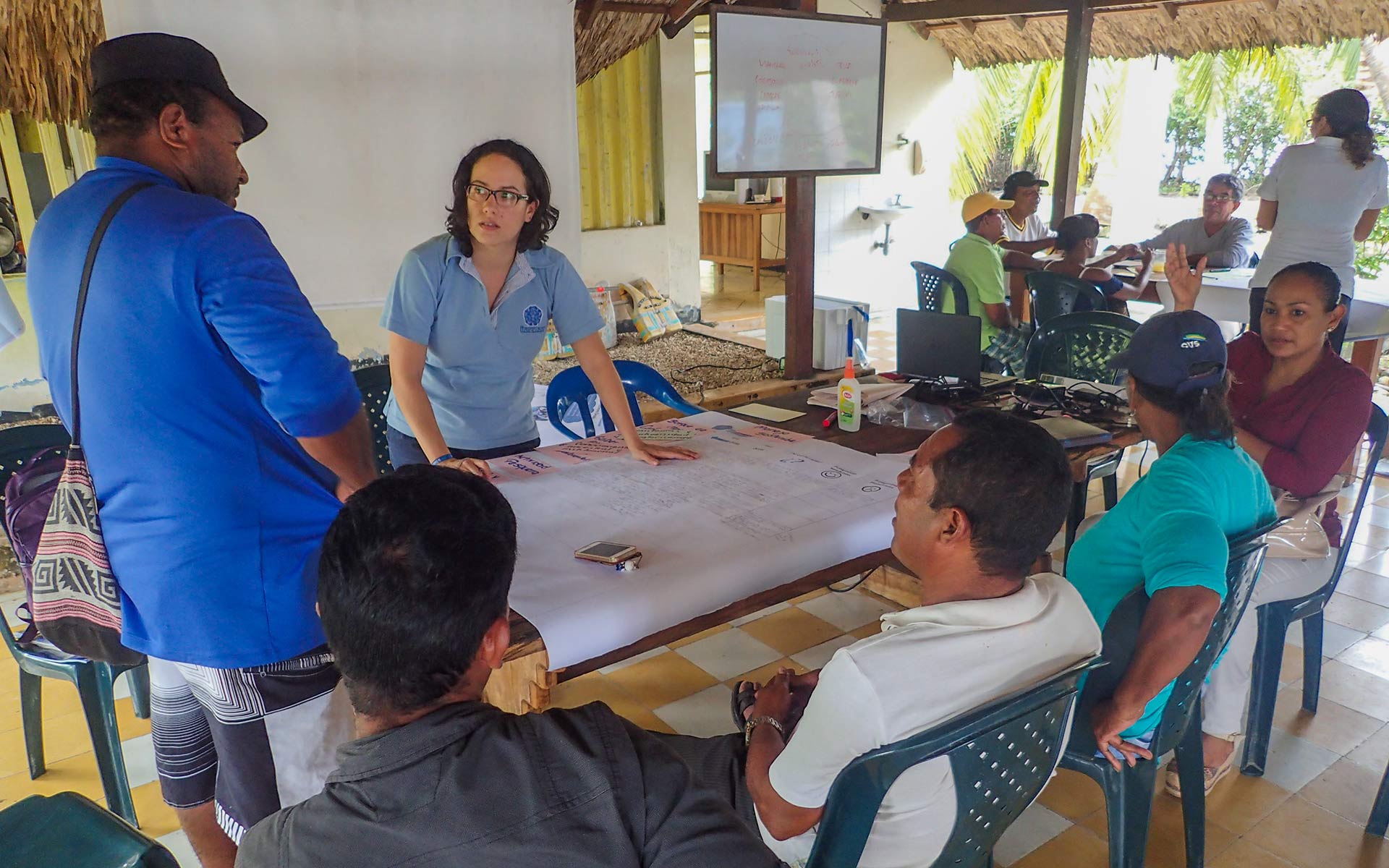 Foto de reunión con pescadores