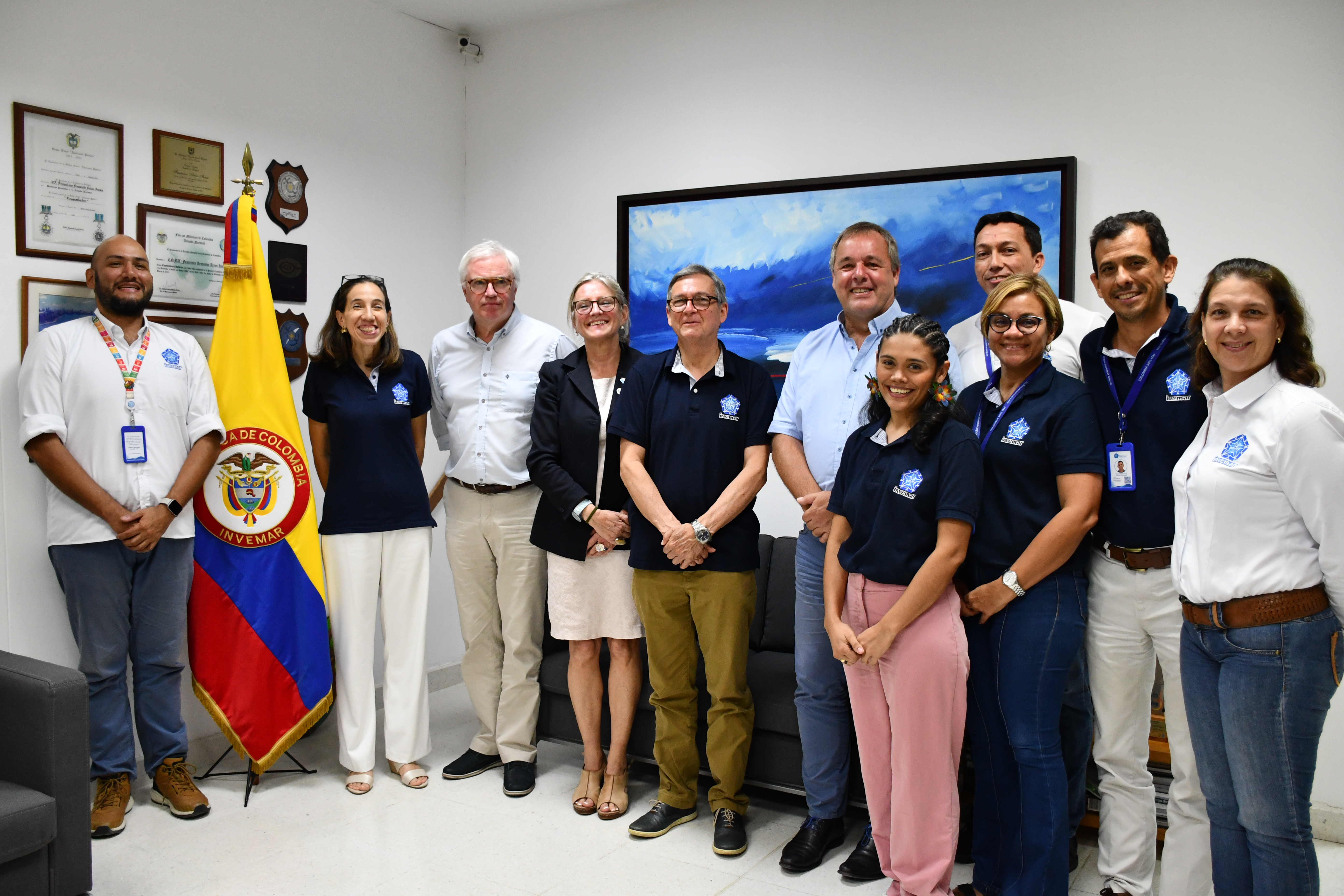 delegados de VLIZ con personal de Invemar