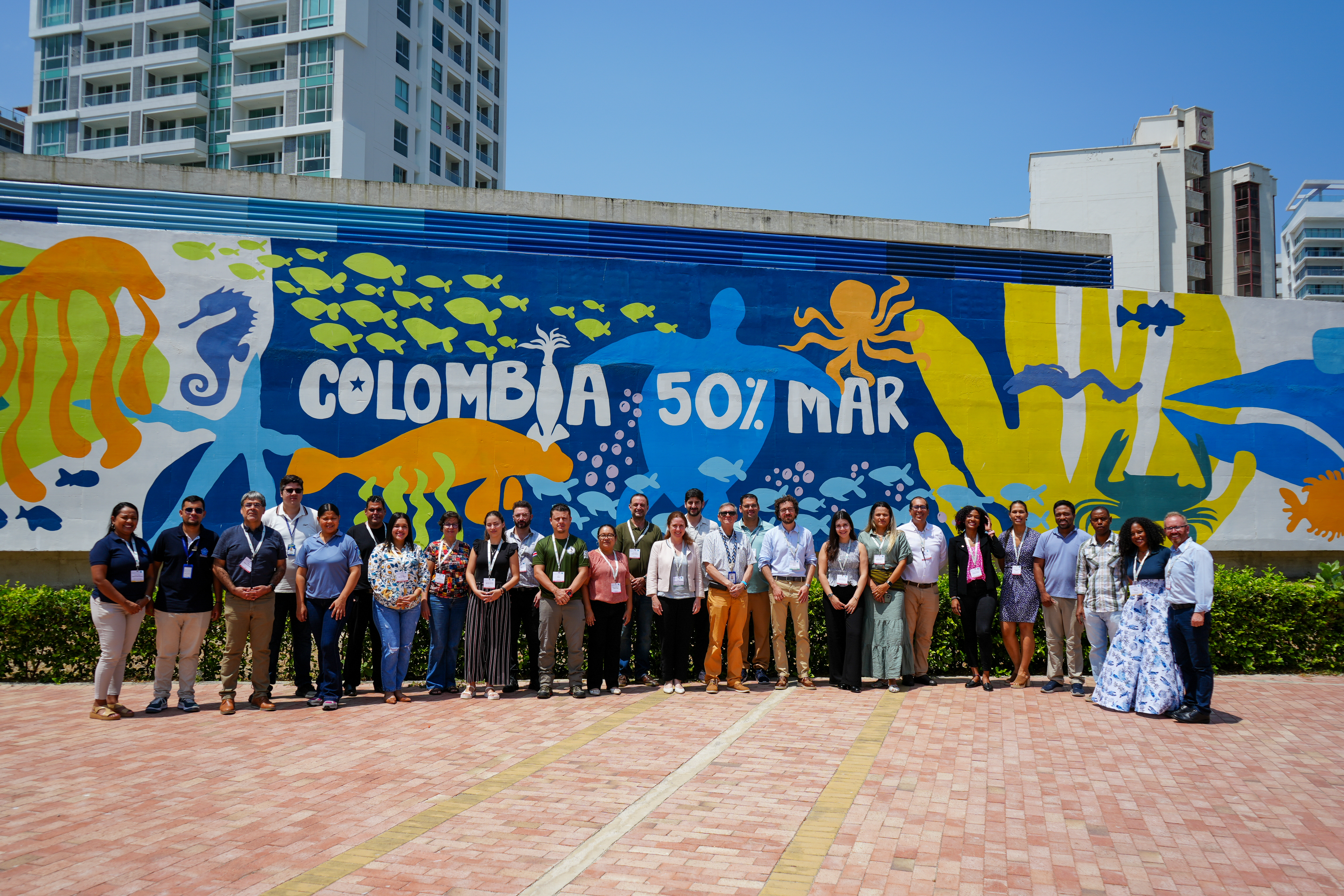 Durante cinco días, expertos, instituciones y delegados de distintos países de Latinoamérica junto con la Secretaría de la Convención Ramsar trabajaron en el uso de datos espaciales, QGIS, bases de datos, metadatos y herramientas de observación de la Tierra para apoyar los Inventarios Nacionales de Humedales. El encuentro incluyó una salida de campo al Vía Parque Isla de Salamanca, donde se reconoció parte de la biodiversidad y la importancia de la información para la gestión del Sitio Ramsar Sistema Delta Estuarino del Río Magdalena, Ciénaga Grande de Santa Marta. 