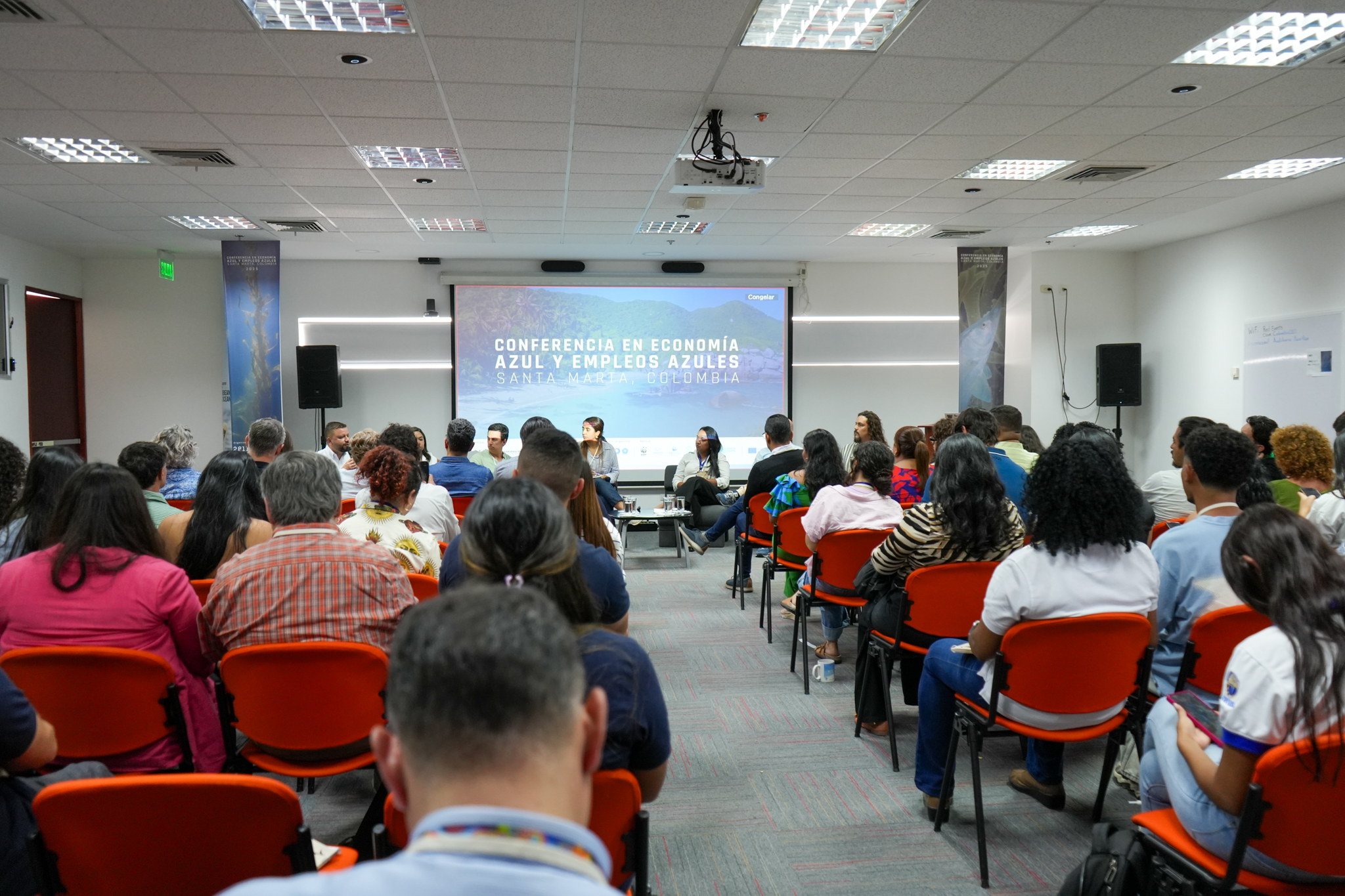 Noticia sobre la conferencia en  Economía Azul y Empleos Azules 2025